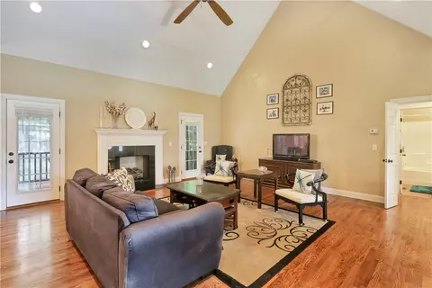 106 Silver Crest Dr, Central, SC 29630 photo 6