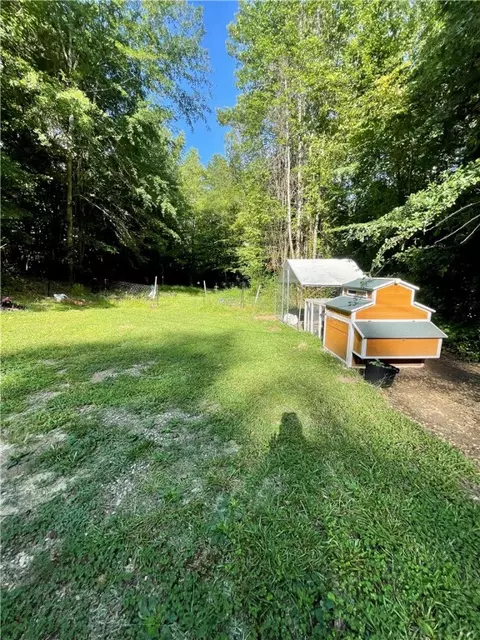 137 Mandy Trl, Easley, SC 29640 photo 5
