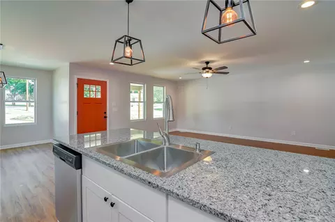 9 Spring St #A, West Pelzer, SC 29669 photo 4