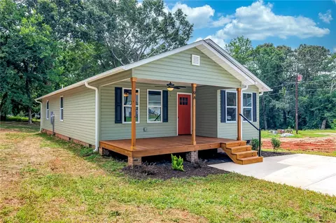 9 Spring St #A, West Pelzer, SC 29669 photo 8
