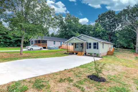 9 Spring St #A, West Pelzer, SC 29669 photo 7