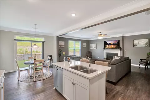 170 Caledonia Dr, Easley, SC 29642 photo 11