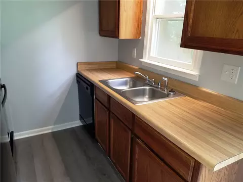 120 Franklin Dr, Central, SC 29630 photo 8