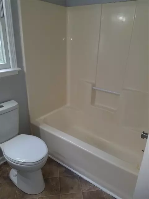 120 Franklin Dr, Central, SC 29630 photo 5