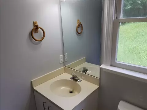 120 Franklin Dr, Central, SC 29630 photo 4