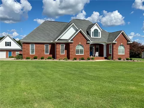 16 Old American Blvd, Pendleton, SC 29670 photo 1