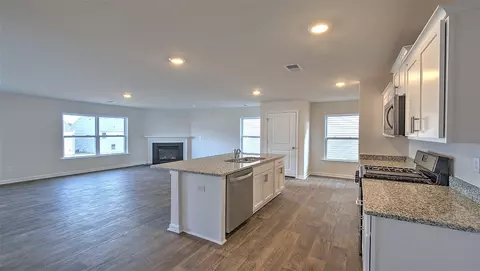 128 Bailing Dr, Easley, SC 29640 photo 6