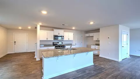 128 Bailing Dr, Easley, SC 29640 photo 3