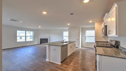108 Bailing Dr, Easley, SC 29640 photo 4