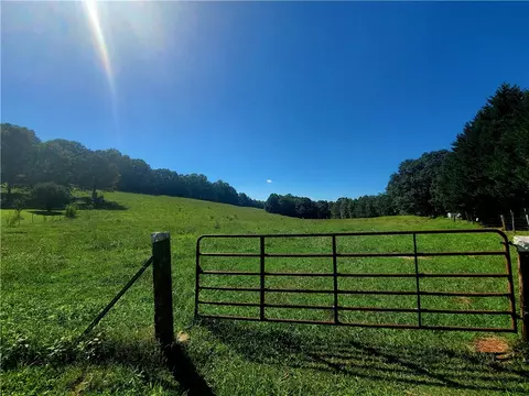127 Oak Grove Rd, Central, SC 29630 photo 1