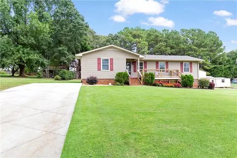 309 Mcclure Rd, Seneca, SC 29678 photo 4