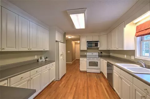 496 Hendricks Rd, Easley, SC 29642 photo 8