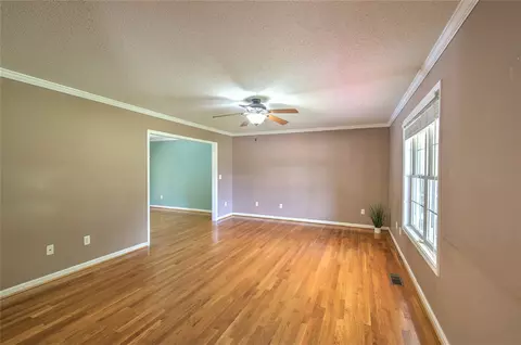 496 Hendricks Rd, Easley, SC 29642 photo 3
