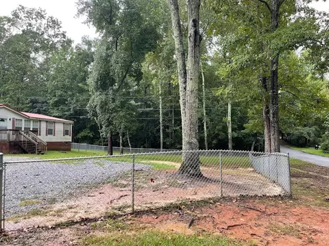 124 Pine Cir, Pelzer, SC 29669 photo 32