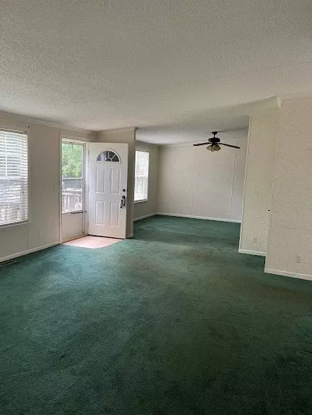 124 Pine Cir, Pelzer, SC 29669 photo 11