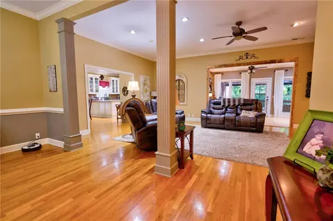 216 Harrogate Ln, Easley, SC 29642 photo 3