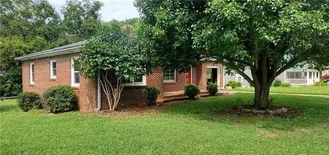 100 Brock Ave, Honea Path, SC 29654 photo 2