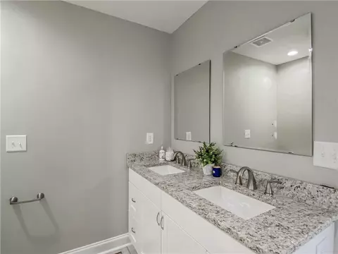306 N Pine St, Walhalla, SC 29691 photo 32
