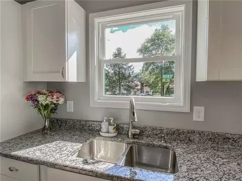 306 N Pine St, Walhalla, SC 29691 photo 22