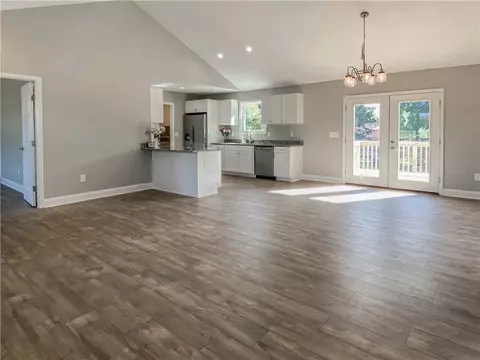 306 N Pine St, Walhalla, SC 29691 photo 11