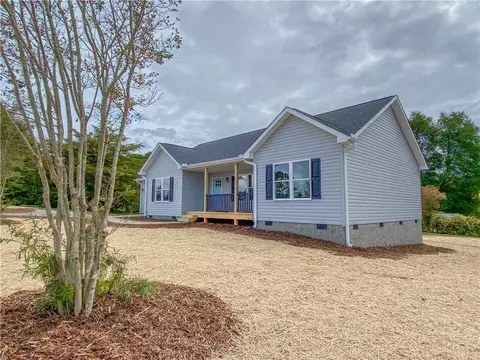 306 N Pine St, Walhalla, SC 29691 photo 7