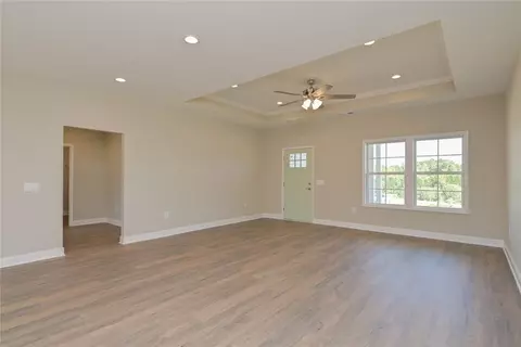 548 Linking Rd, Seneca, SC 29672 photo 10