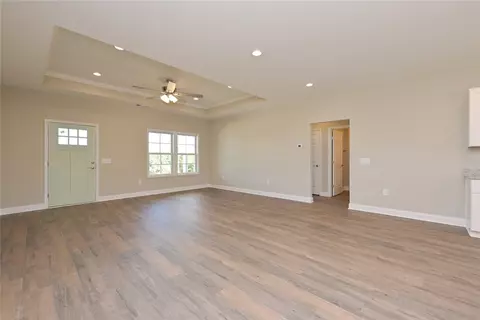 548 Linking Rd, Seneca, SC 29672 photo 8
