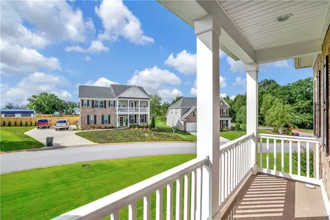 601 N Meadows Ln, Easley, SC 29642 photo 4