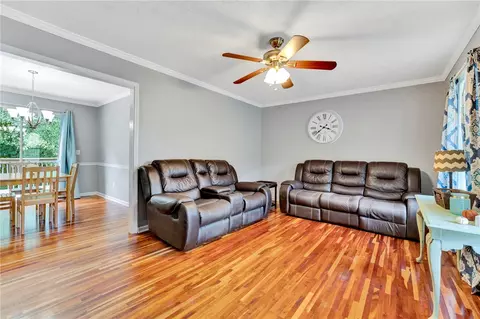 112 Harvard Ln, Easley, SC 29640 photo 2