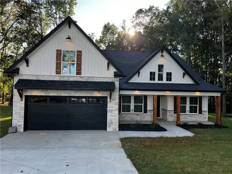 633 Cherokee Rd, Pelzer, SC 29669 photo 2