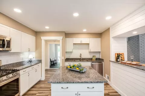800 Robin, Seneca, SC 29678 photo 7