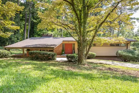 800 Robin, Seneca, SC 29678 photo 1