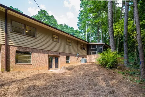 800 Robin, Seneca, SC 29678 photo 21