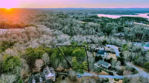 804 Bright Leaf Ct, Seneca, SC 29672 photo 2