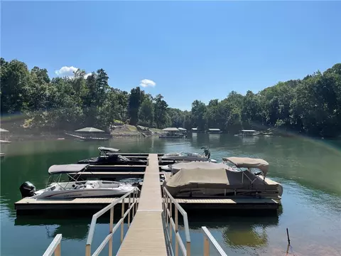 804 Bright Leaf Ct, Seneca, SC 29672 photo 9