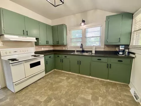 102 Orr St, Honea Path, SC 29654 photo 4