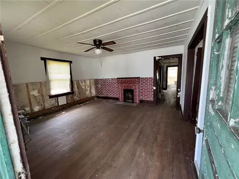 822 E Main St, Easley, SC 29640 photo 6