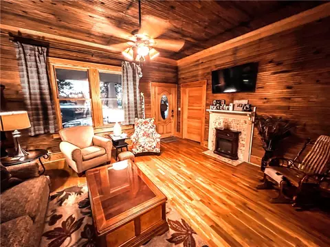 504 E Main St, Liberty, SC 29657 photo 5