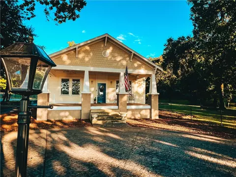 504 E Main St, Liberty, SC 29657 photo 3