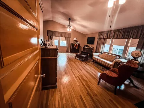 504 E Main St, Liberty, SC 29657 photo 16