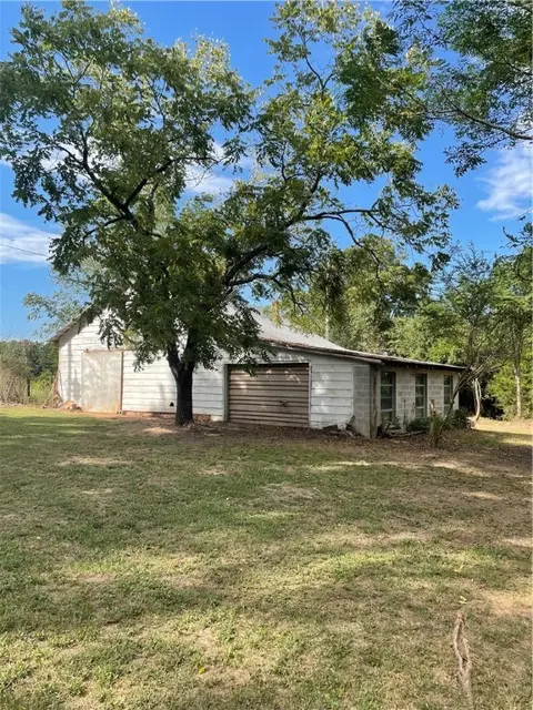 813 E Broad St, Iva, SC 29655 photo 3