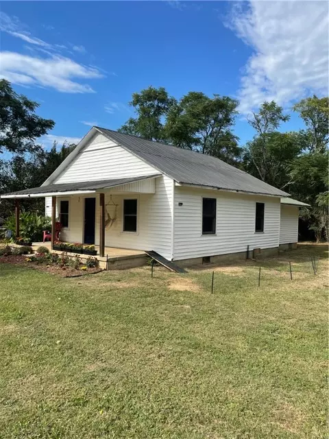 813 E Broad St, Iva, SC 29655 photo 2