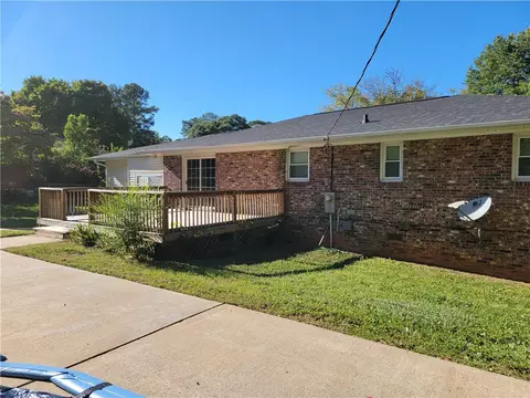1208 Bolt Dr, Anderson, SC 29621 photo 4