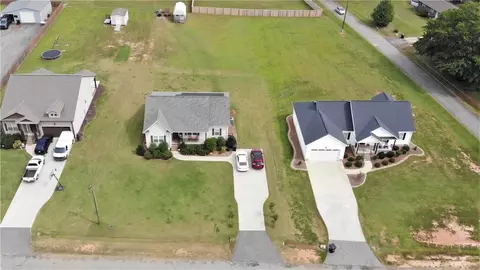 415 Addison Cir, Pelzer, SC 29669 photo 27