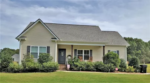 415 Addison Cir, Pelzer, SC 29669 photo 1