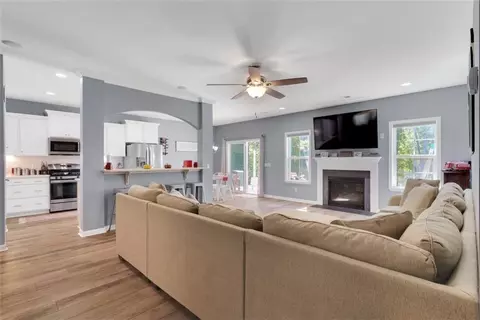 334 Avendell Dr, Easley, SC 29642 photo 7