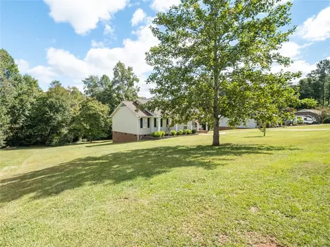 1108 Pineview Dr, Easley, SC 29642 photo 4