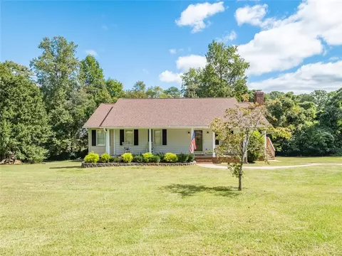 1108 Pineview Dr, Easley, SC 29642 photo 1
