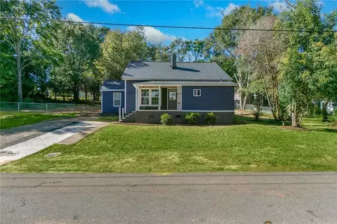 109 Garrison St, Easley, SC 29640 photo 4