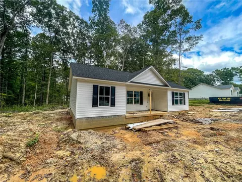117 Susan Ave, Honea Path, SC 29654 photo 2